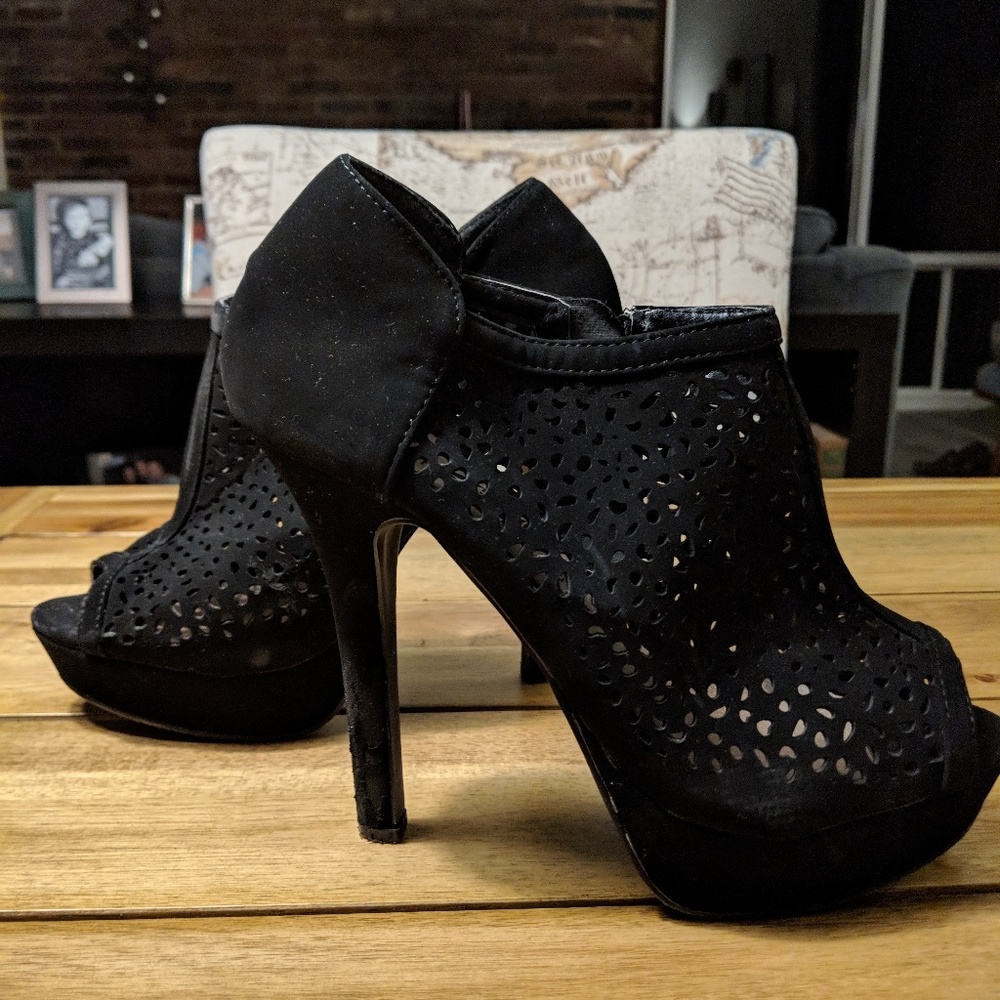 Eyelit Black Suede Heels